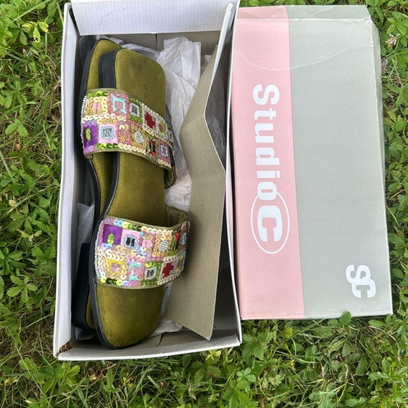 'Parade' Green Sequined Sandals Slides Flip Flops Flats - Size 9 - Picture 7 of 7